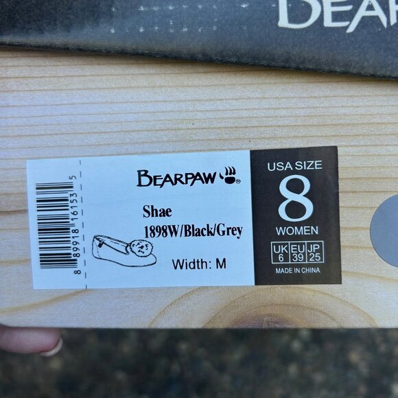 Bearpaw Shae Black and Grey Sherpa Lined Slippers Size 8 M NIB - Picture 6 of 7